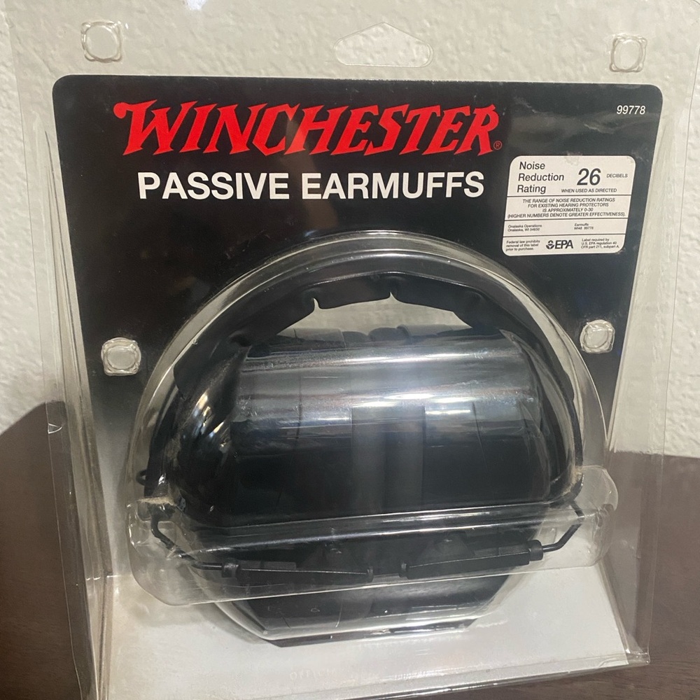 Winchester Black Passive Earmuffs